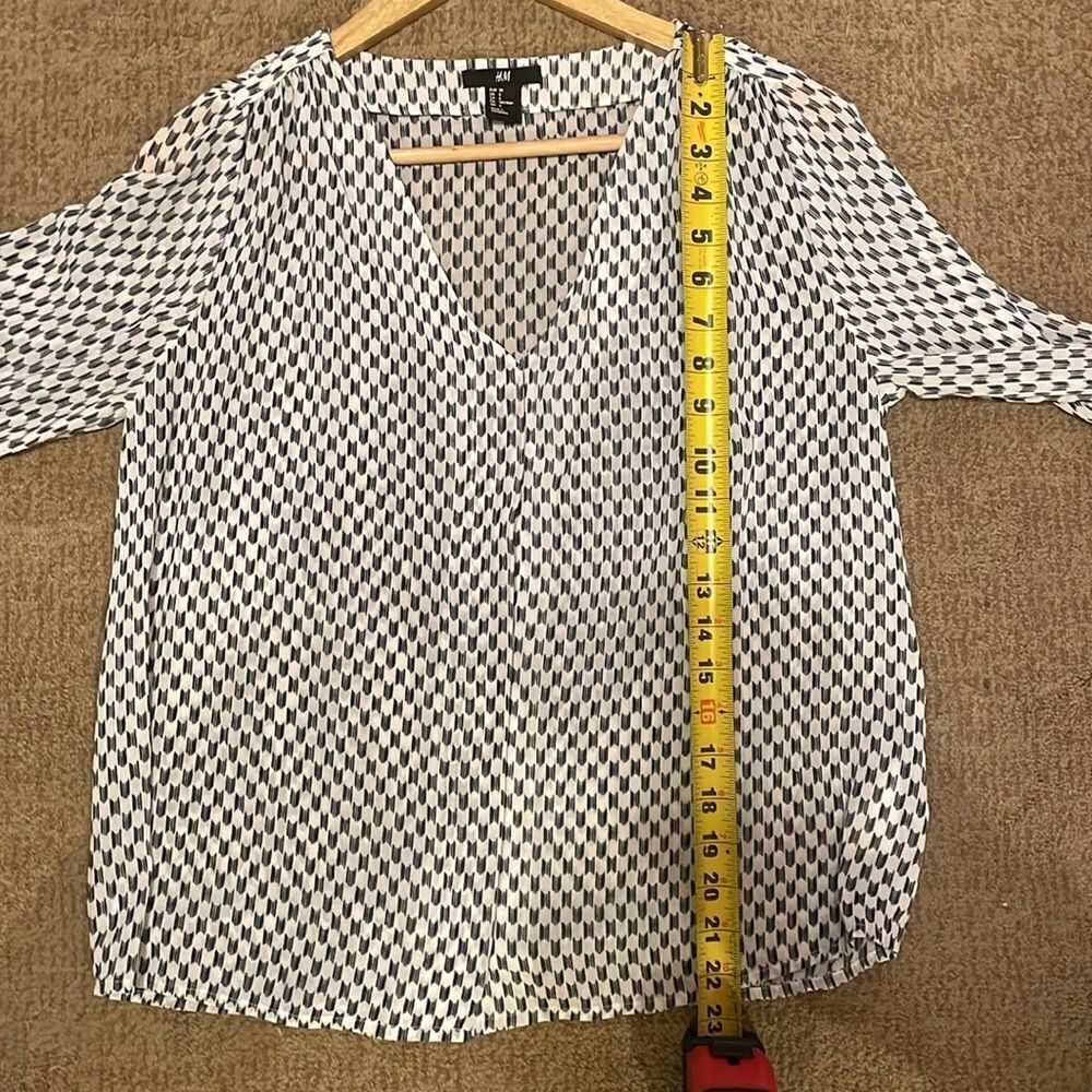 H&M Top - Picture 9 of 9